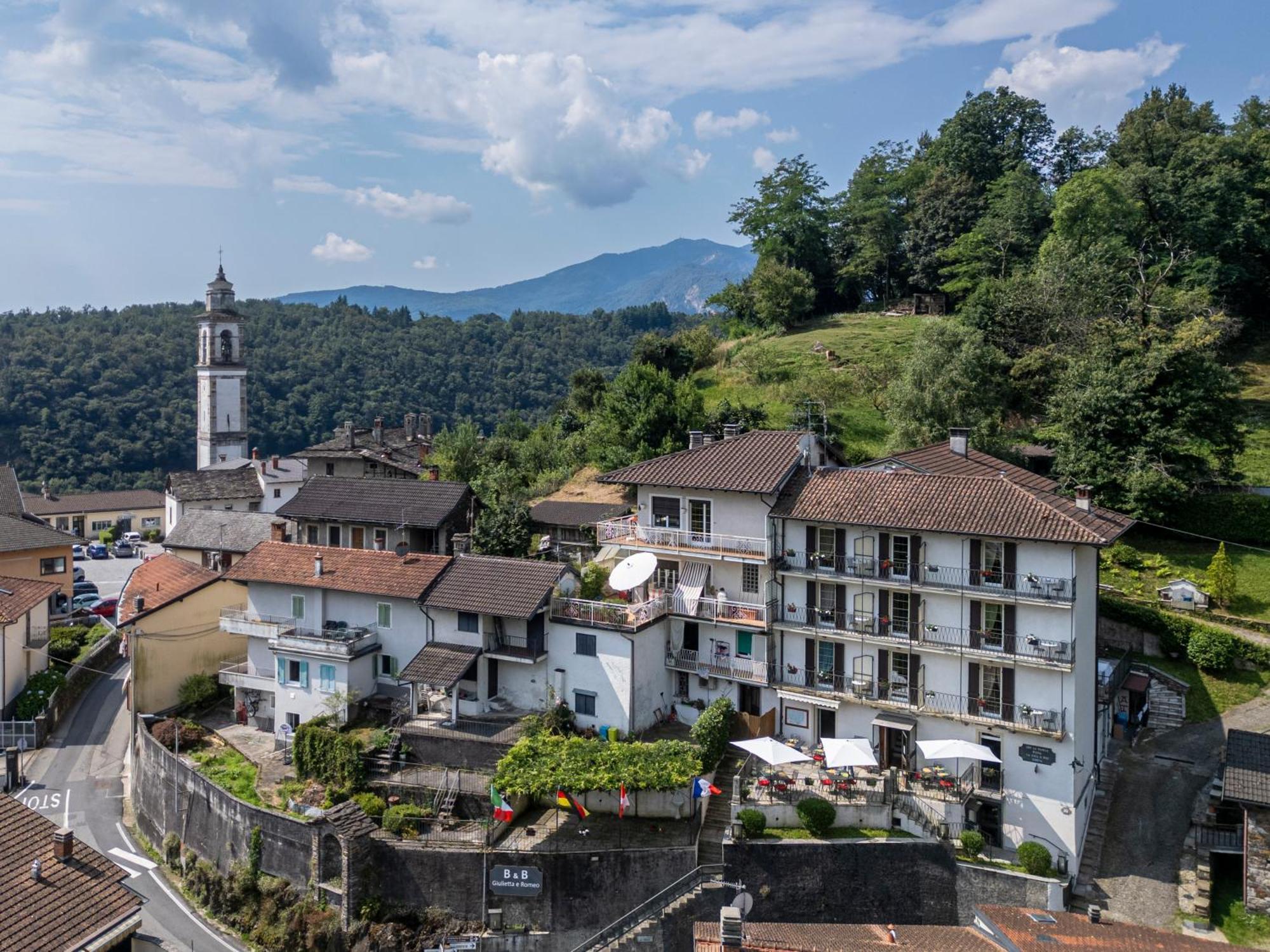 Guesthouse Giulietta E Romeo Cossogno Luaran gambar