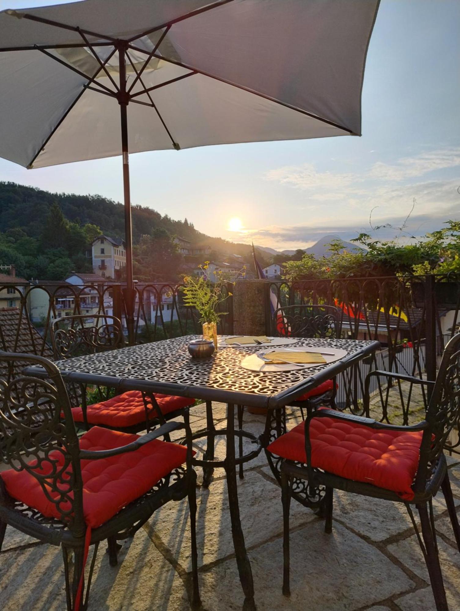 Guesthouse Giulietta E Romeo Cossogno Luaran gambar